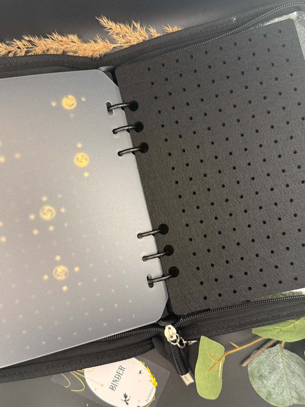Pin binder