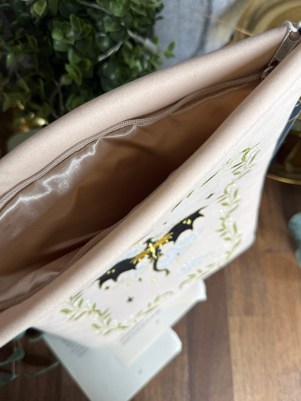 Book Sleeve Dragon
