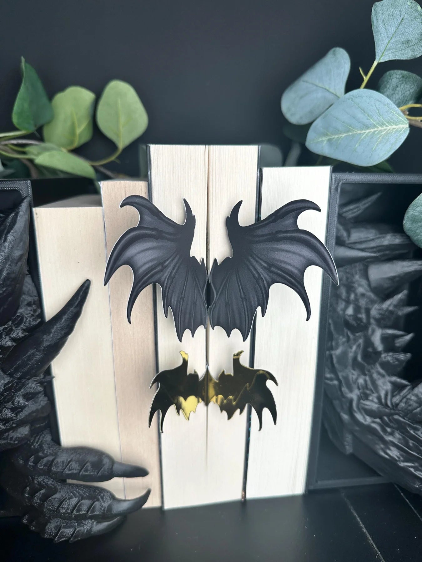 Lesezeichen Flügel inspiriert für die Fourth Wing Reihe